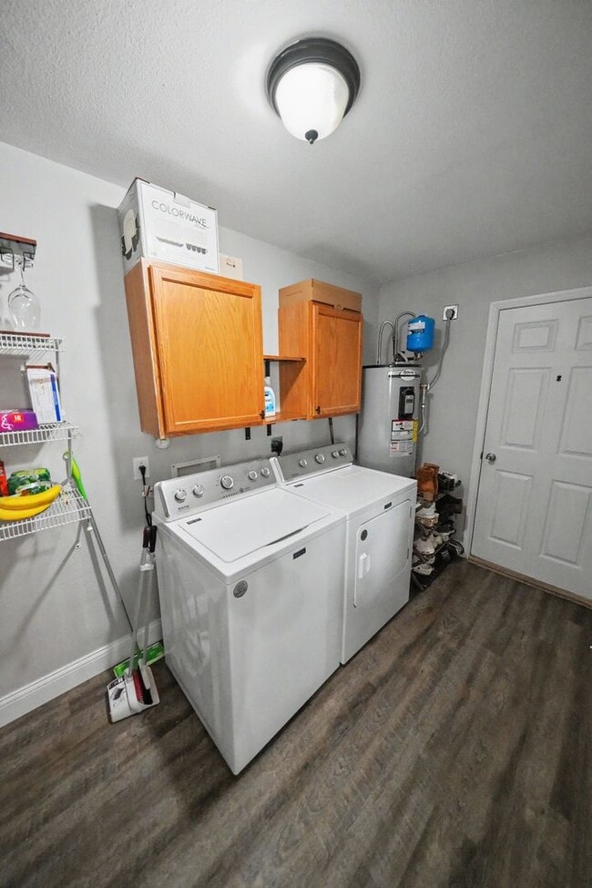 Building Photo - Beautifully Updated Home with Game Room in Villas of Westcreek - Realtor Commission: $500