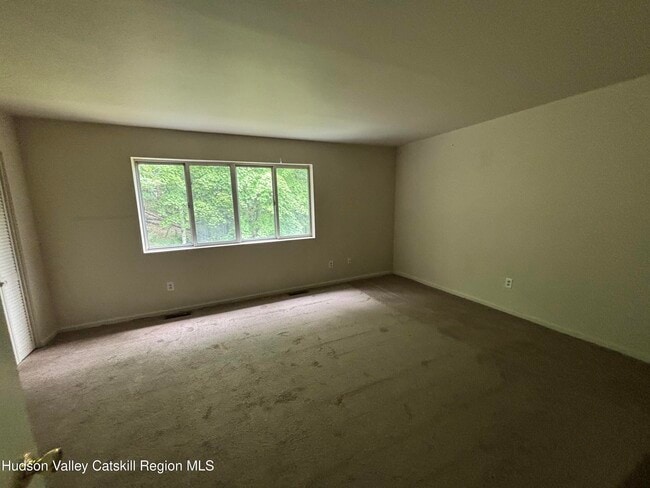 Building Photo - 201 Briarwood Ct