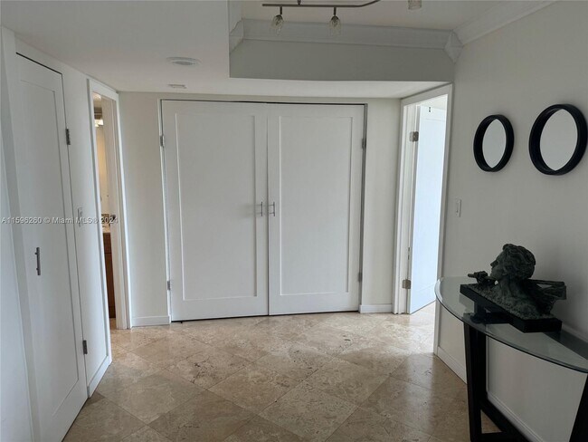 Building Photo - 2801 NE 183rd St