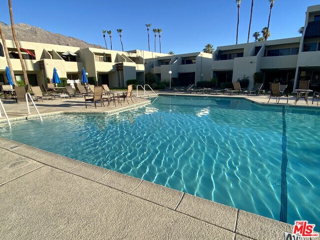 Building Photo - 1655 E Palm Canyon Dr