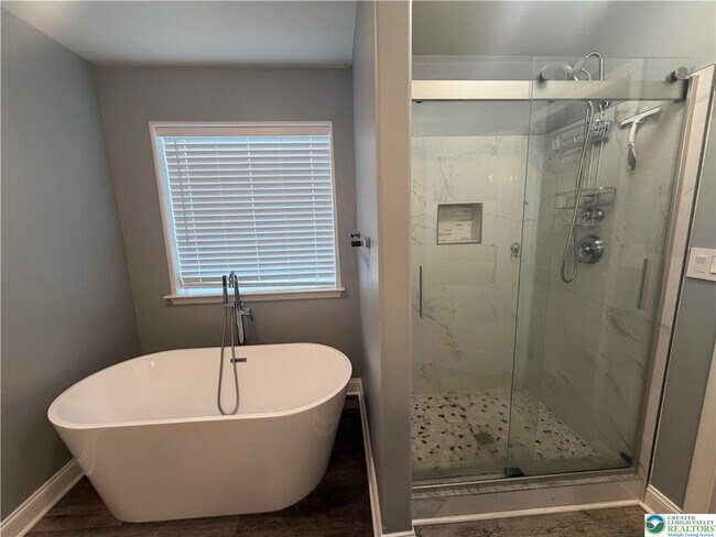 Building Photo - 7109 Hunt Dr