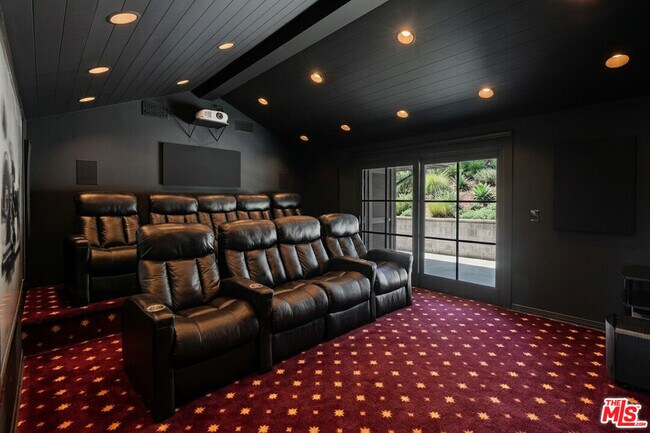 Building Photo - 6 Buckskin Ct