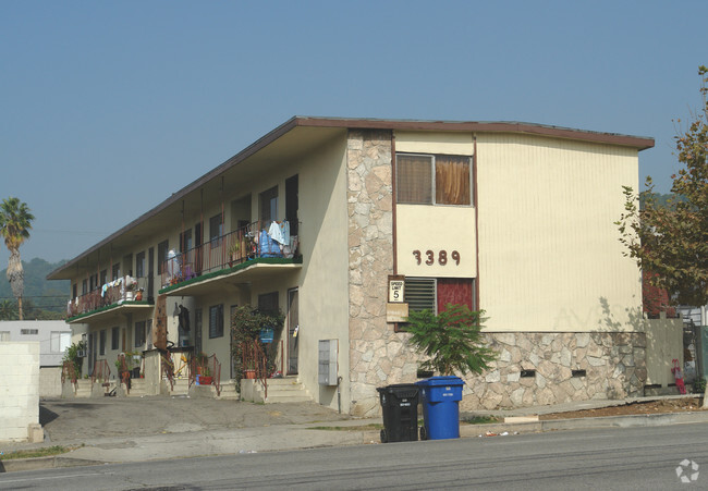 Primary Photo - 3389 Fletcher Dr