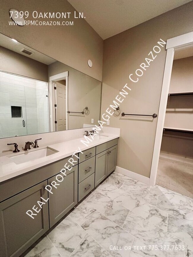 Building Photo - 7399 Oakmont Ln