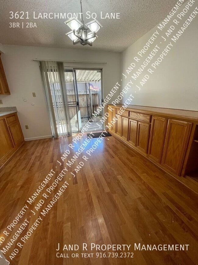 Building Photo - 3621 Larchmont Square Ln