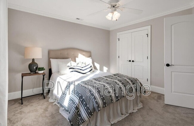 Building Photo - 3705 Westbury Lake Dr