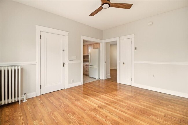 Building Photo - 334 Jastram St