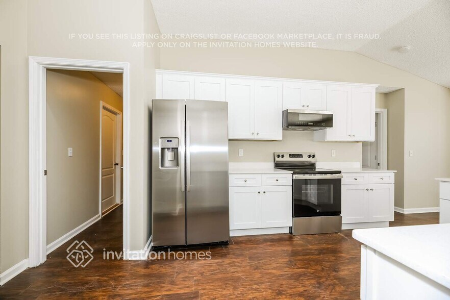 Building Photo - 13973 Crestwick Dr W