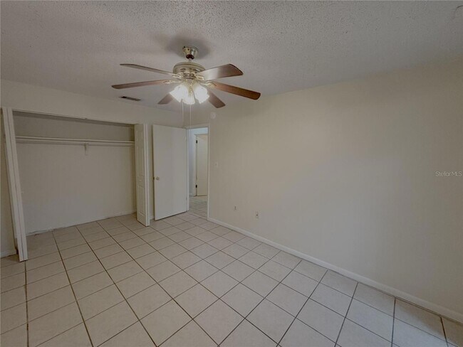 Building Photo - 904 SW 62nd Terrace