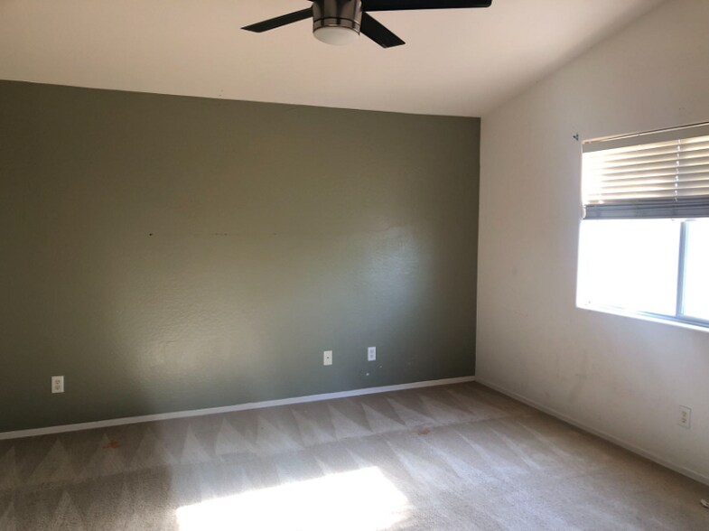 Building Photo - 1505 Navajo Ln