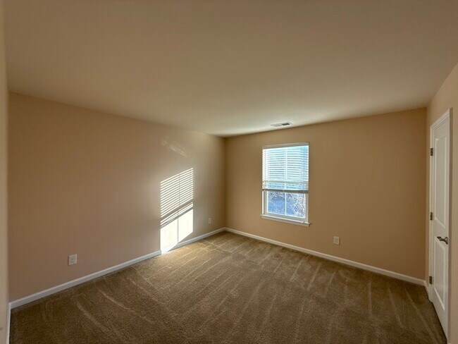 Building Photo - 134 Ashton Dr