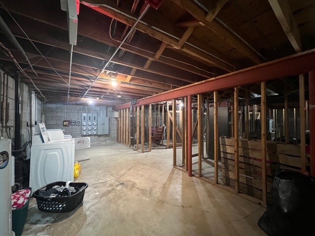 Building Photo - 909 Genrich St