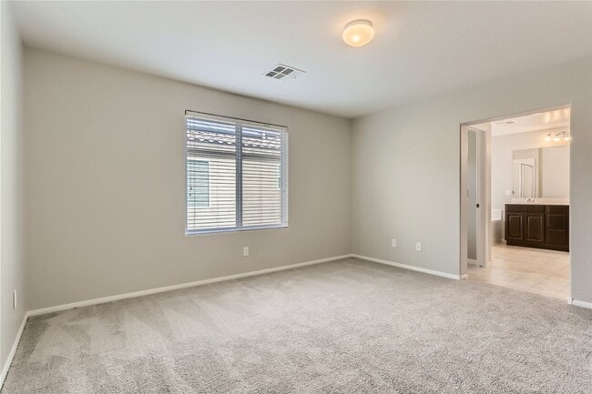 Building Photo - 3 Bedroom Home in a Gated Community! North...