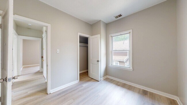Building Photo - 3816 W 36th St