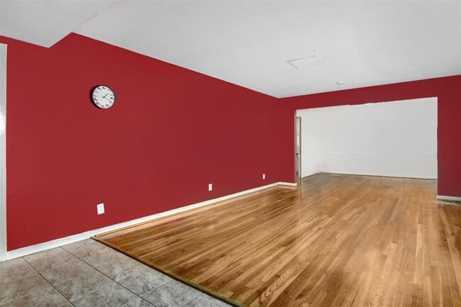 Building Photo - 4015 Mischire Dr