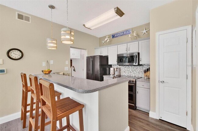 Building Photo - 10764 70th Ave N