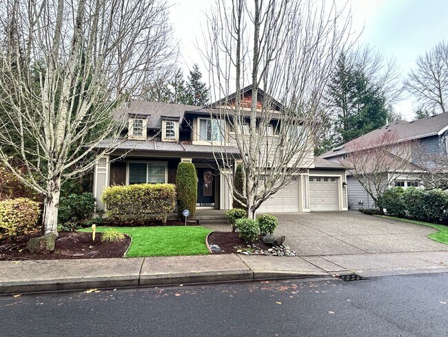 Building Photo - This Shy Creek Neighborhood 4 bed, 3 bath home has abundant space with a functional layout.