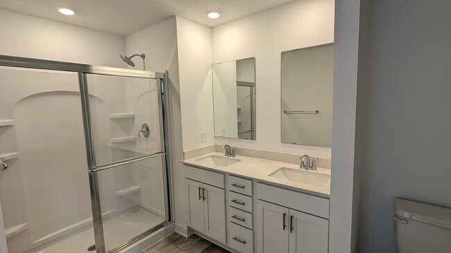 Building Photo - 10737 Wiles Way