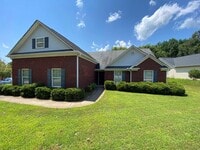 Building Photo - PRE-LEASING FOR AUGUST 2026!