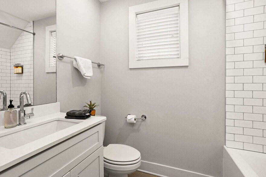 Building Photo - 2019C Beech Ave