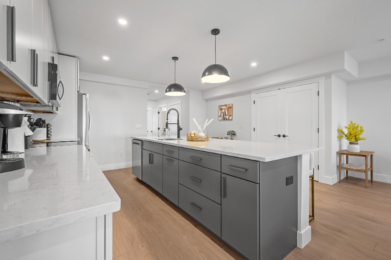 Building Photo - 416 Main St