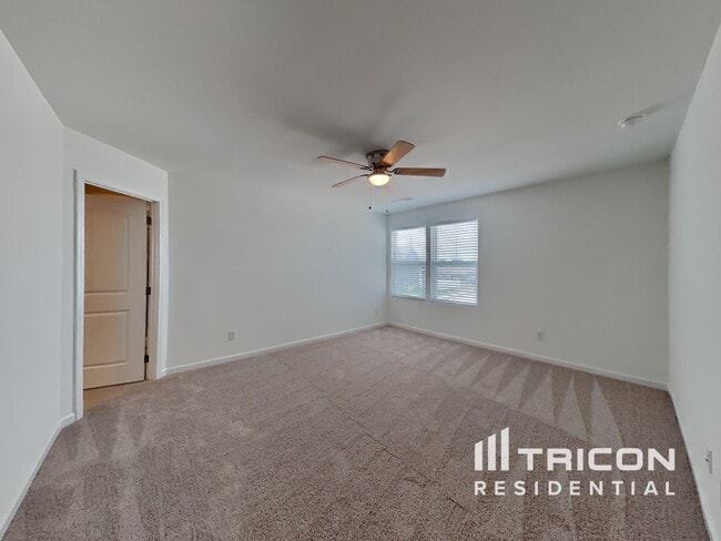 Building Photo - 156 Millbrook Dr