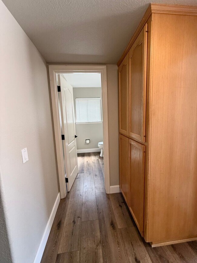 Building Photo - Beautiful 3 Bed 2.5 Bath COMING SOON!!!!