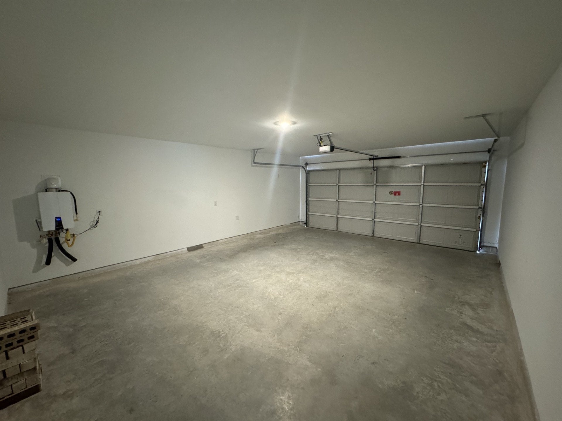 Building Photo - 335 Ice Shr Trl