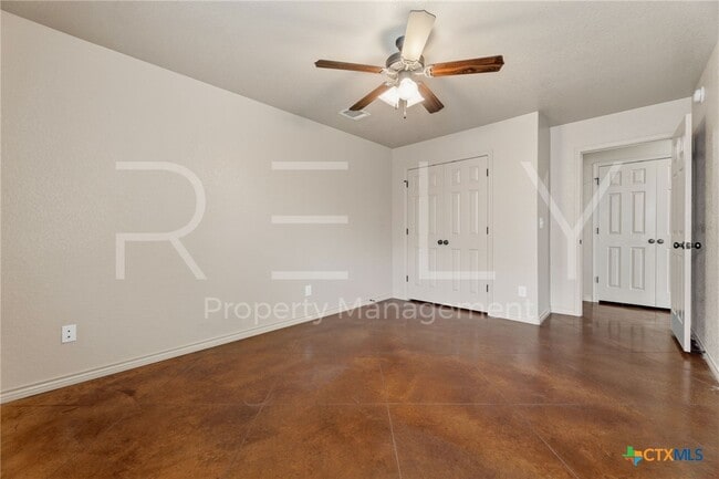 Building Photo - 603 B Karey Dr