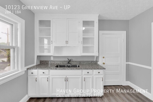 Building Photo - 10123 Greenview Ave