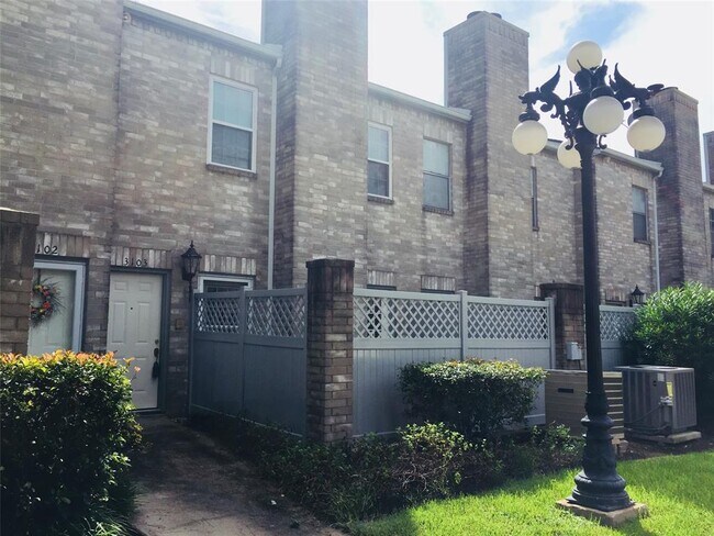 Primary Photo - 6000 Reims Rd