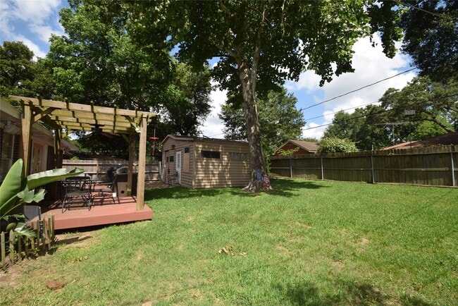 Building Photo - 1130 Stonecrest Dr