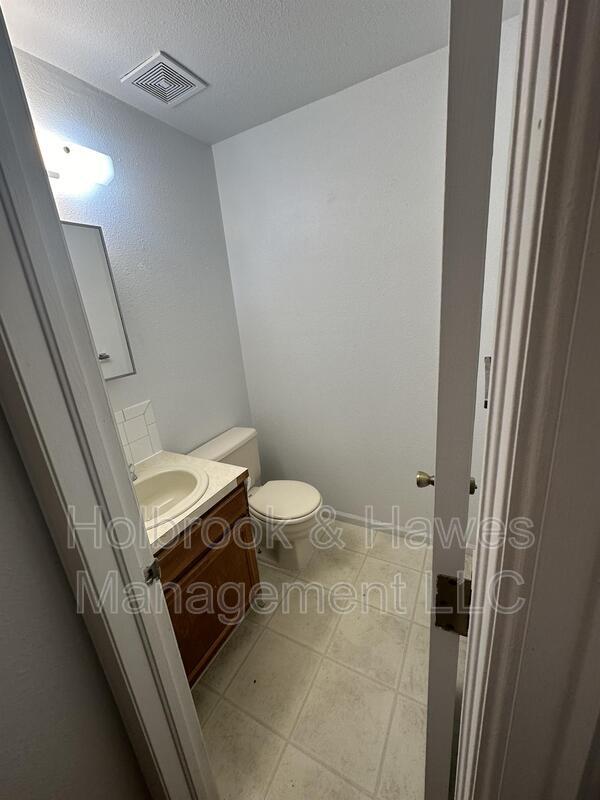 Building Photo - 4887 Basswood Dr