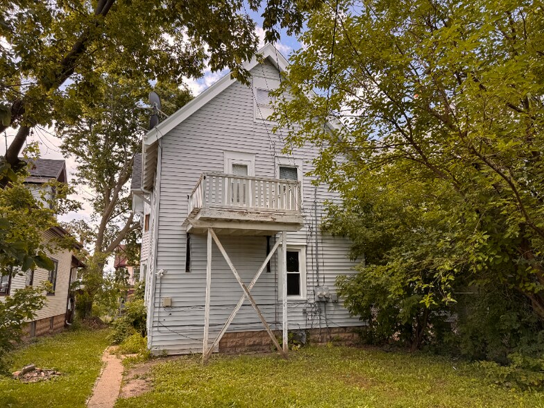 Primary Photo - 806 S 32nd St