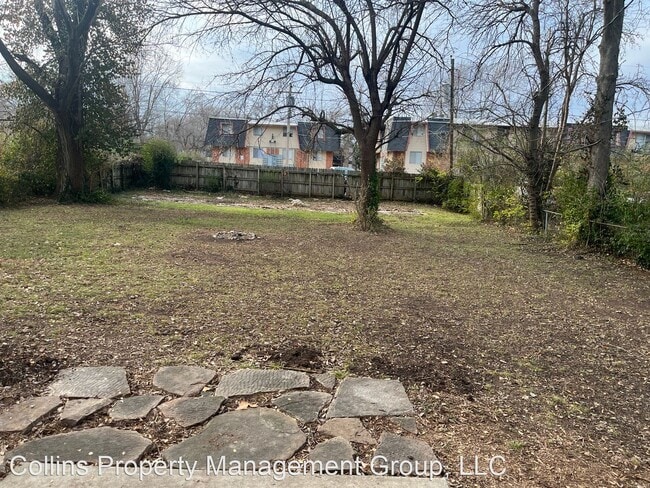 Building Photo - 3 br, 1 bath House - 1439 S Luster Ave
