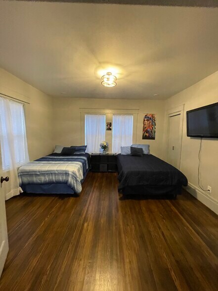 Building Photo - 2621 17th St Ensley