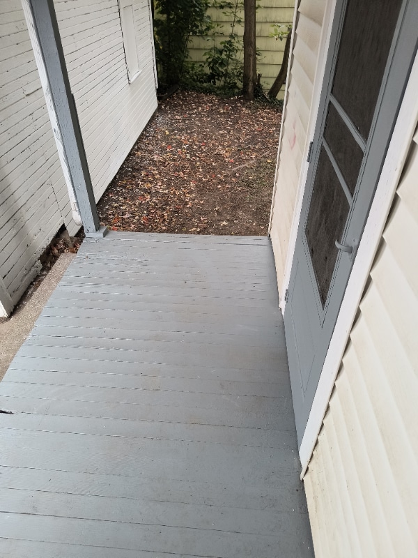 Building Photo - 359 E Bowman St