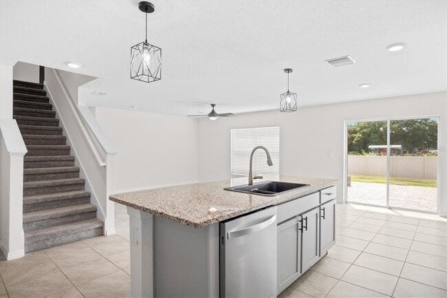 Building Photo - 8673 Triumph Cir