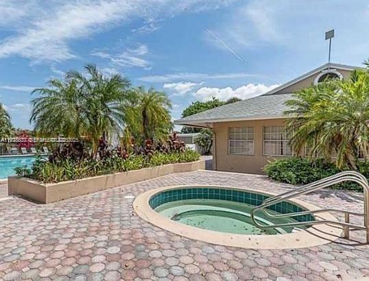 Building Photo - 1971 NW 96th Terrace