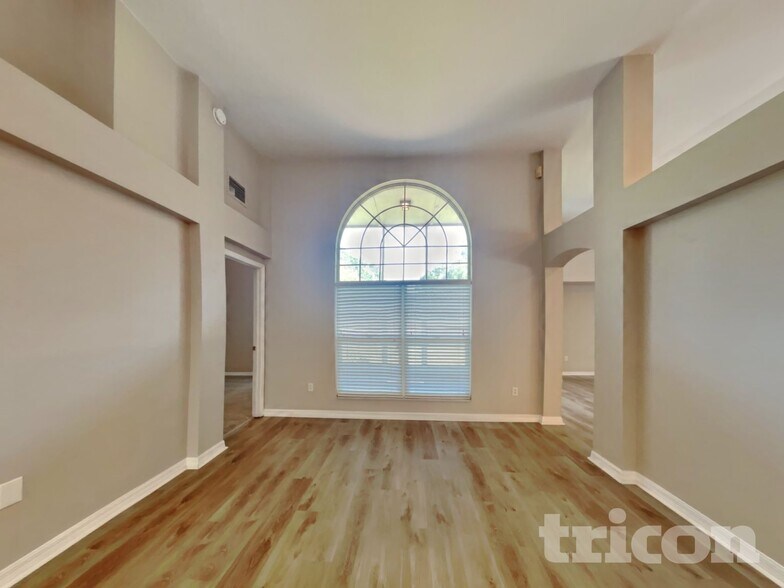Building Photo - 1614 Sand Hollow Ln