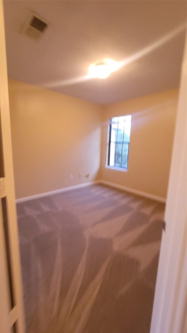Building Photo - 10223 Azalea Village Dr