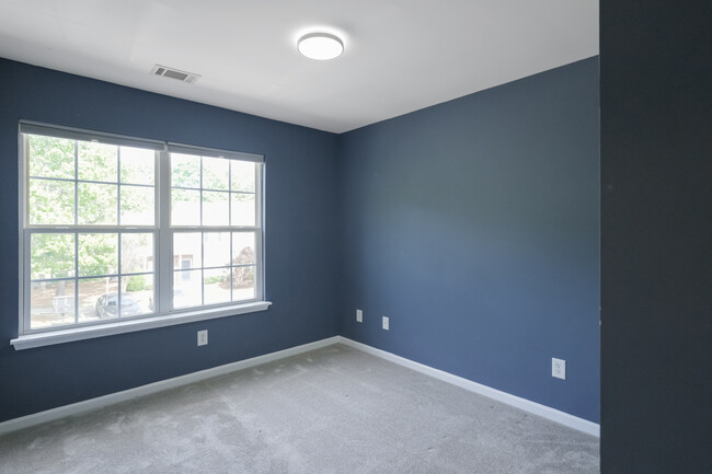 Building Photo - 1759 Hidden Creek Dr
