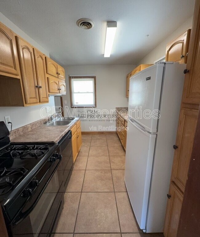 Building Photo - 1504 N Philips St