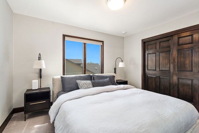 Building Photo - Beautiful 5 Bedroom Home in Windsor CO