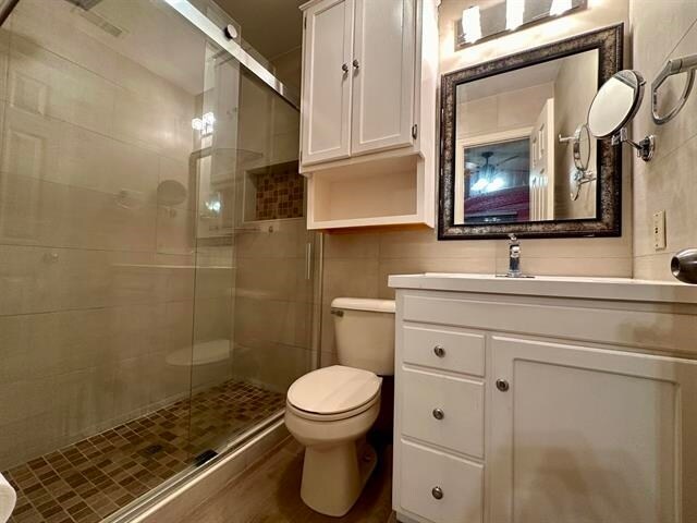 Building Photo - 201 Martingale