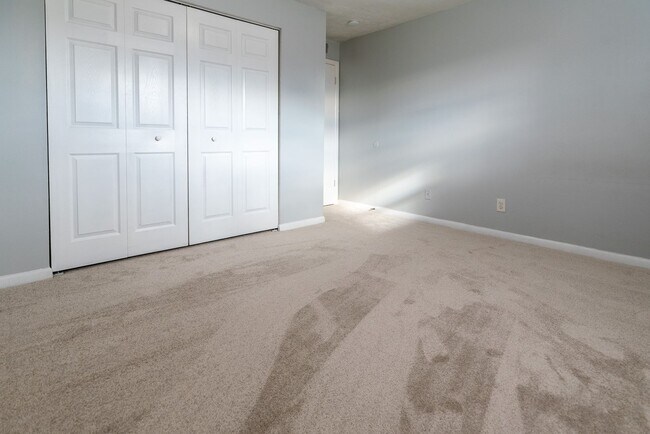 Building Photo - 1704 Valley Forge Way