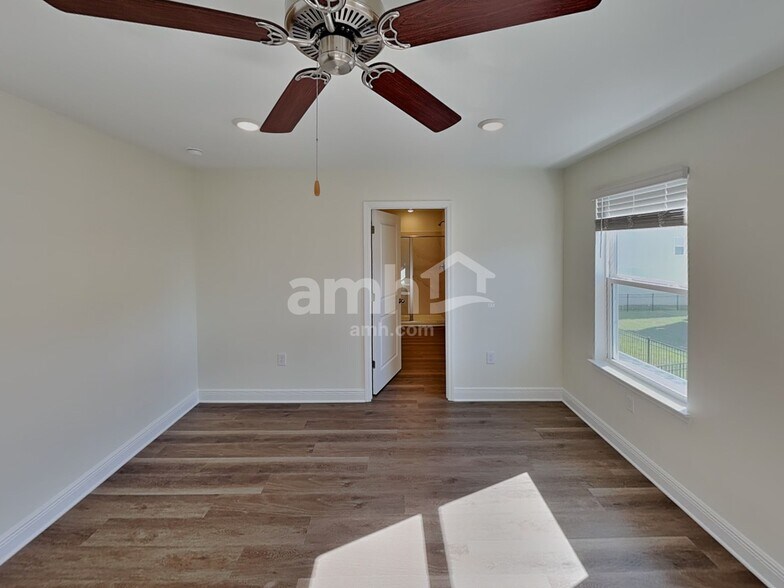 Building Photo - 5969 Sycamore Pl St