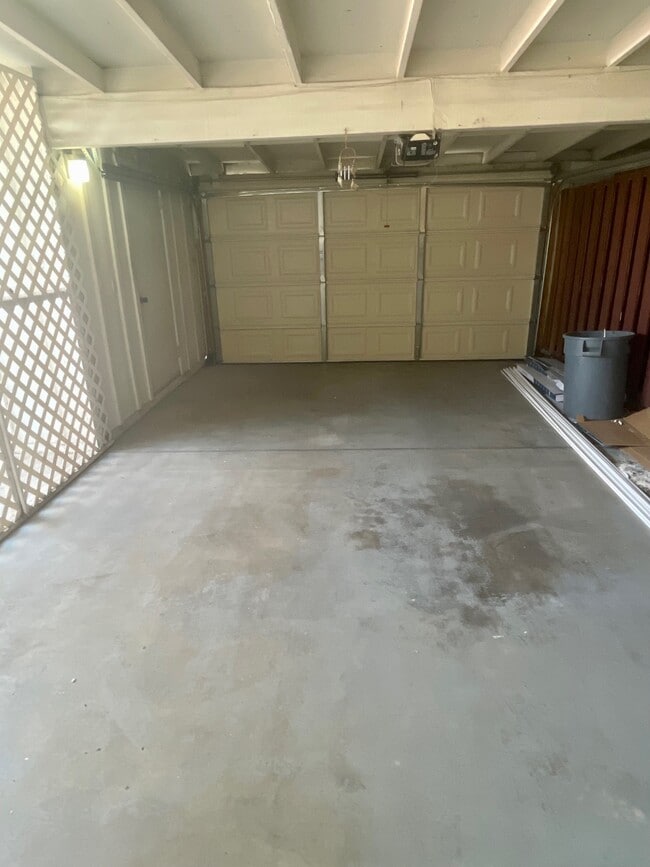 Building Photo - 26296 Cherry Hills Blvd