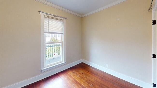Building Photo - 47 Iffley Rd