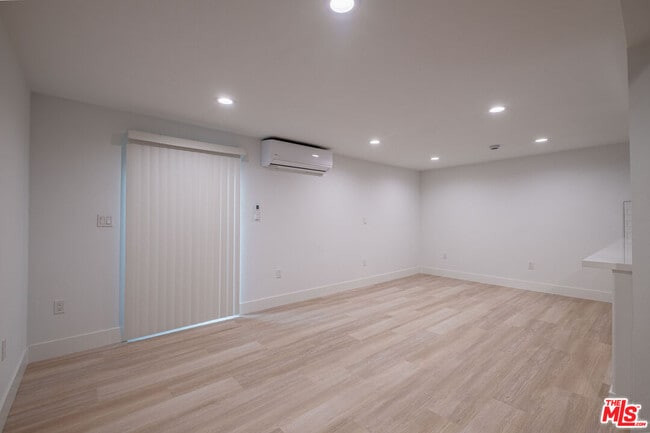 Building Photo - 2107 Pullman Ln